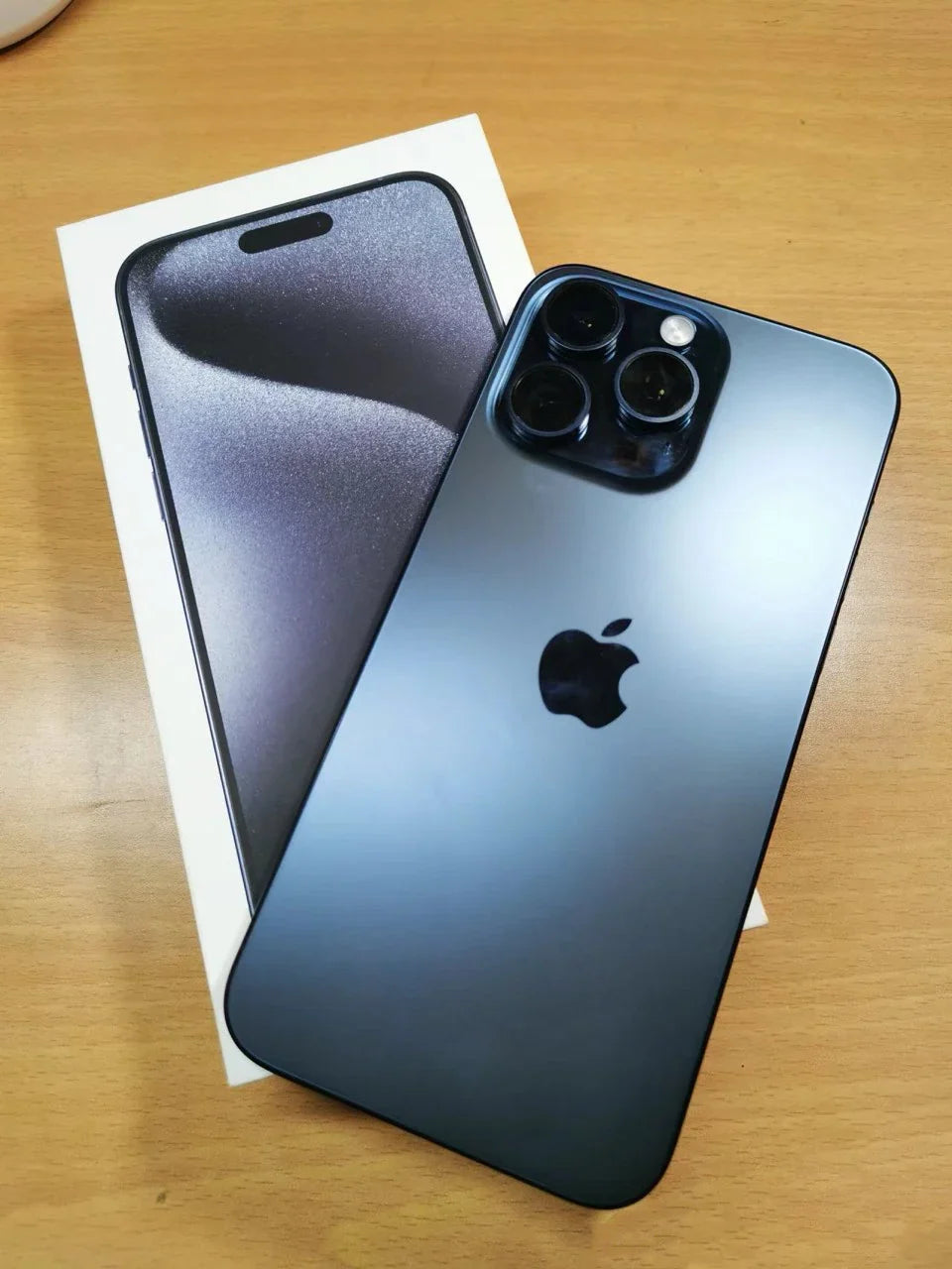 2023 Original Apple iPhone 15 Pro MAX 8GB RAM 256GB/512GB/1TB ROM A17 Pro Bionic Chip 6.7'' 120Hz Super Retina XDR Display NFC